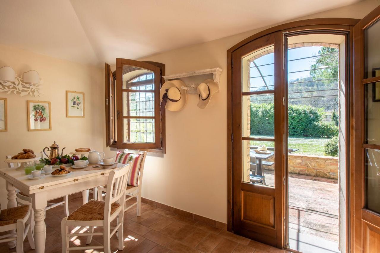 Borgo San Benedetto Guest House Montaione Bagian luar foto